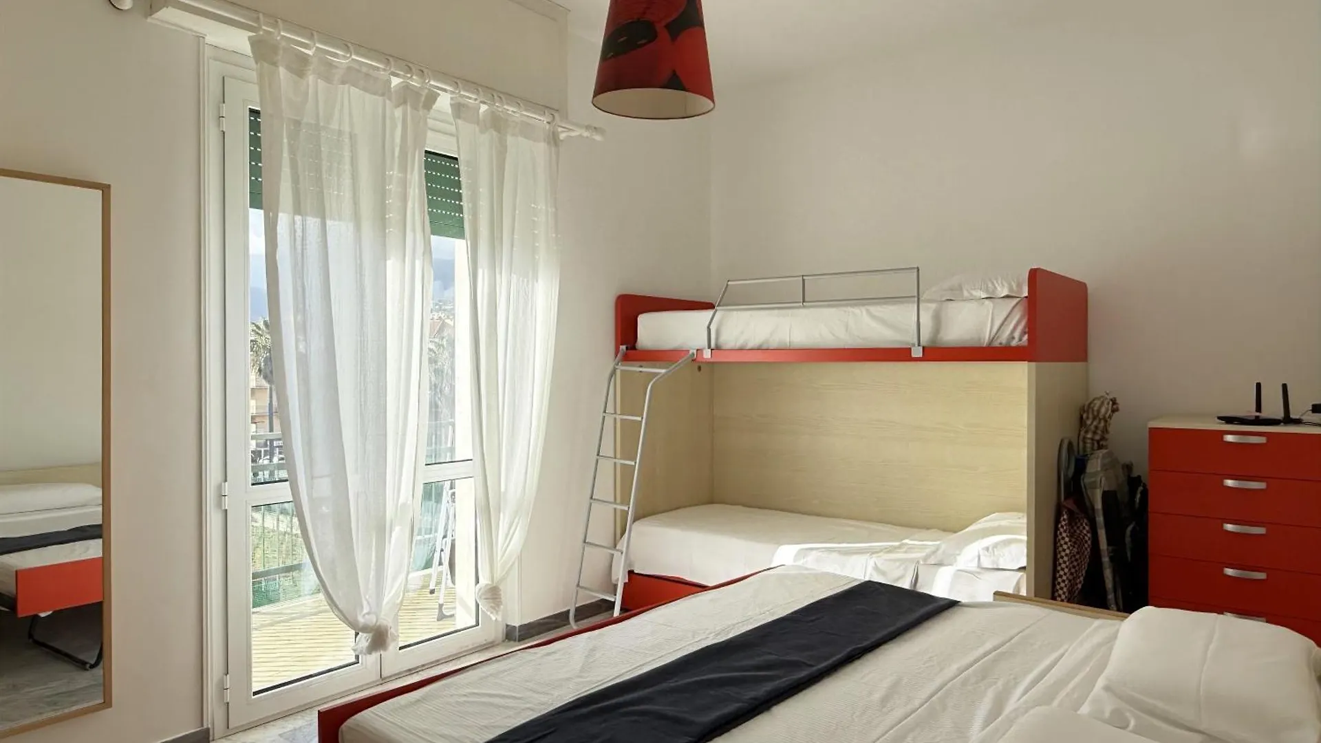200 Mt Dal Mare - Relax Con Terrazzo E Vista Apartment Borgio Verezzi