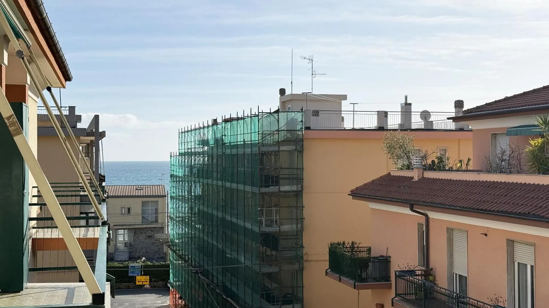 200 Mt Dal Mare - Relax Con Terrazzo E Vista Apartment Borgio Verezzi